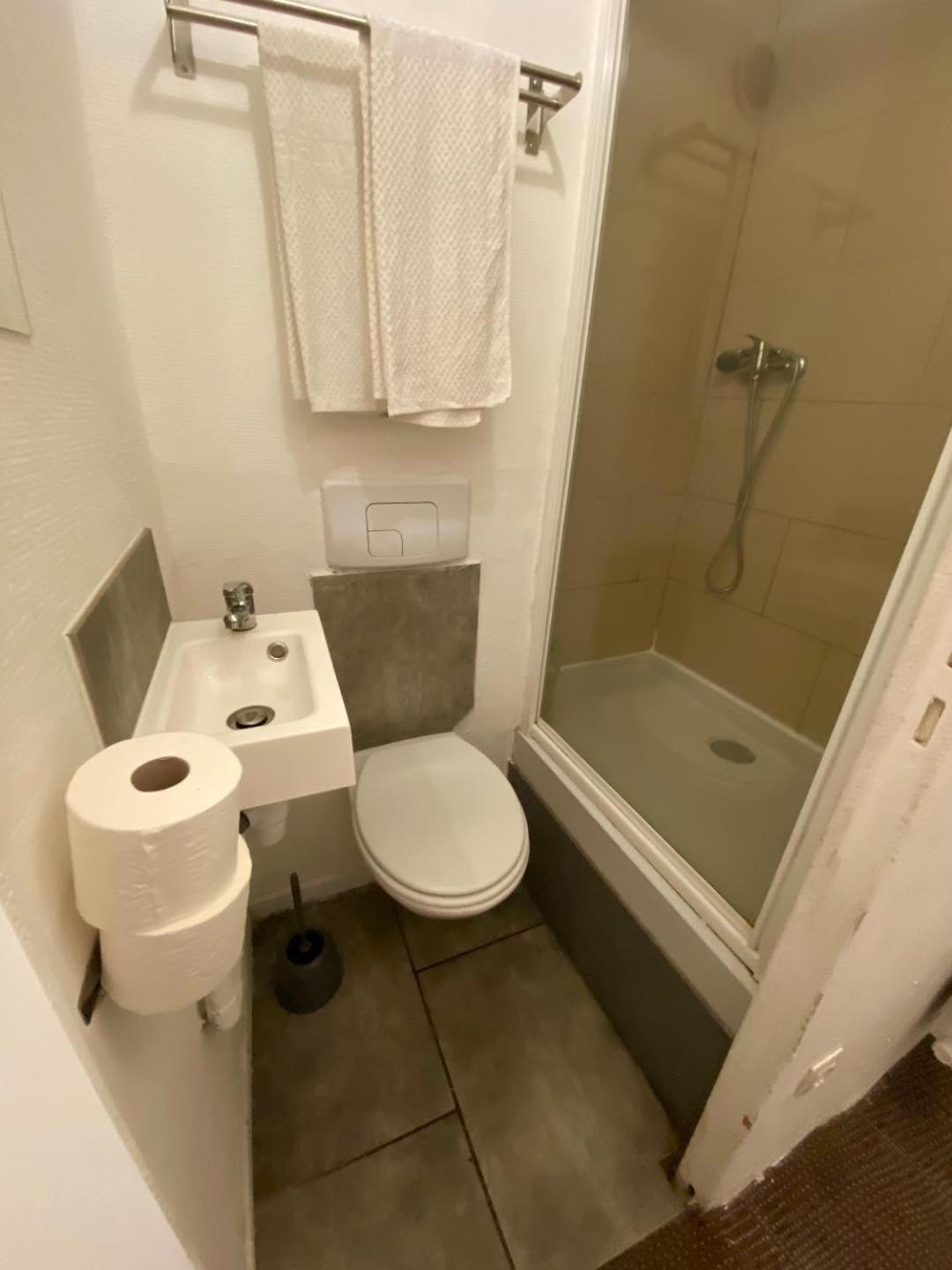Chambres Zohra Centre Ville Decize Εξωτερικό φωτογραφία
